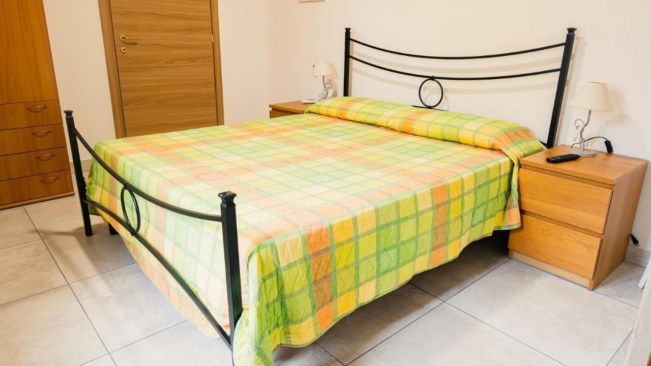 La Casa Di Nonna Agnese - Italian Homing Apartment Padenghe sul Garda Bagian luar foto