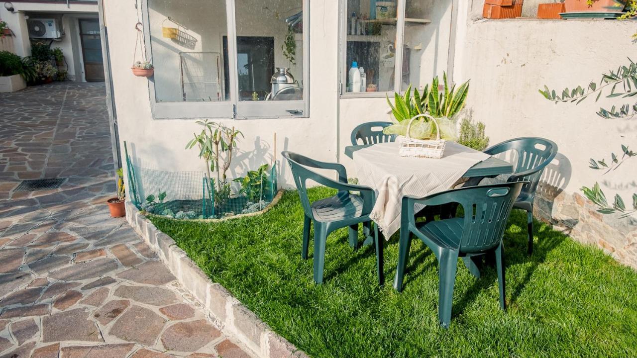 La Casa Di Nonna Agnese - Italian Homing Apartment Padenghe sul Garda Bagian luar foto